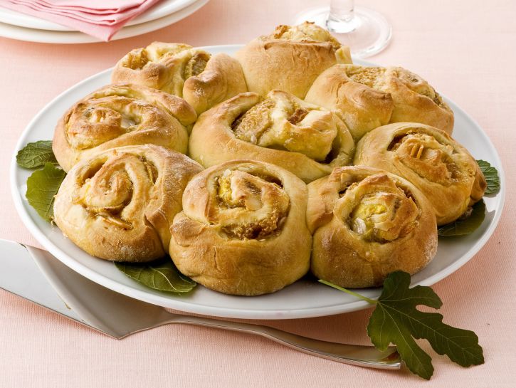 torta-delle-rose-con-fichi-freschi preparazione