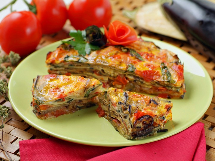 torta-di-melanzane-con-uova-e-basilico immagine