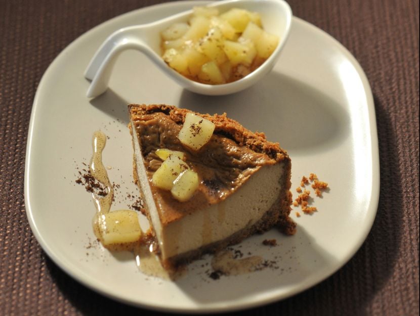 cheesecake-con-composta-di-pere-alla-polvere-di-caffe