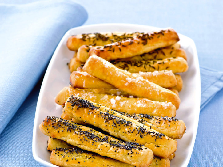 Mini grissini di pasta di patate ai semi