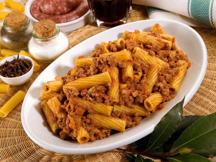 Tortiglioni al ragù