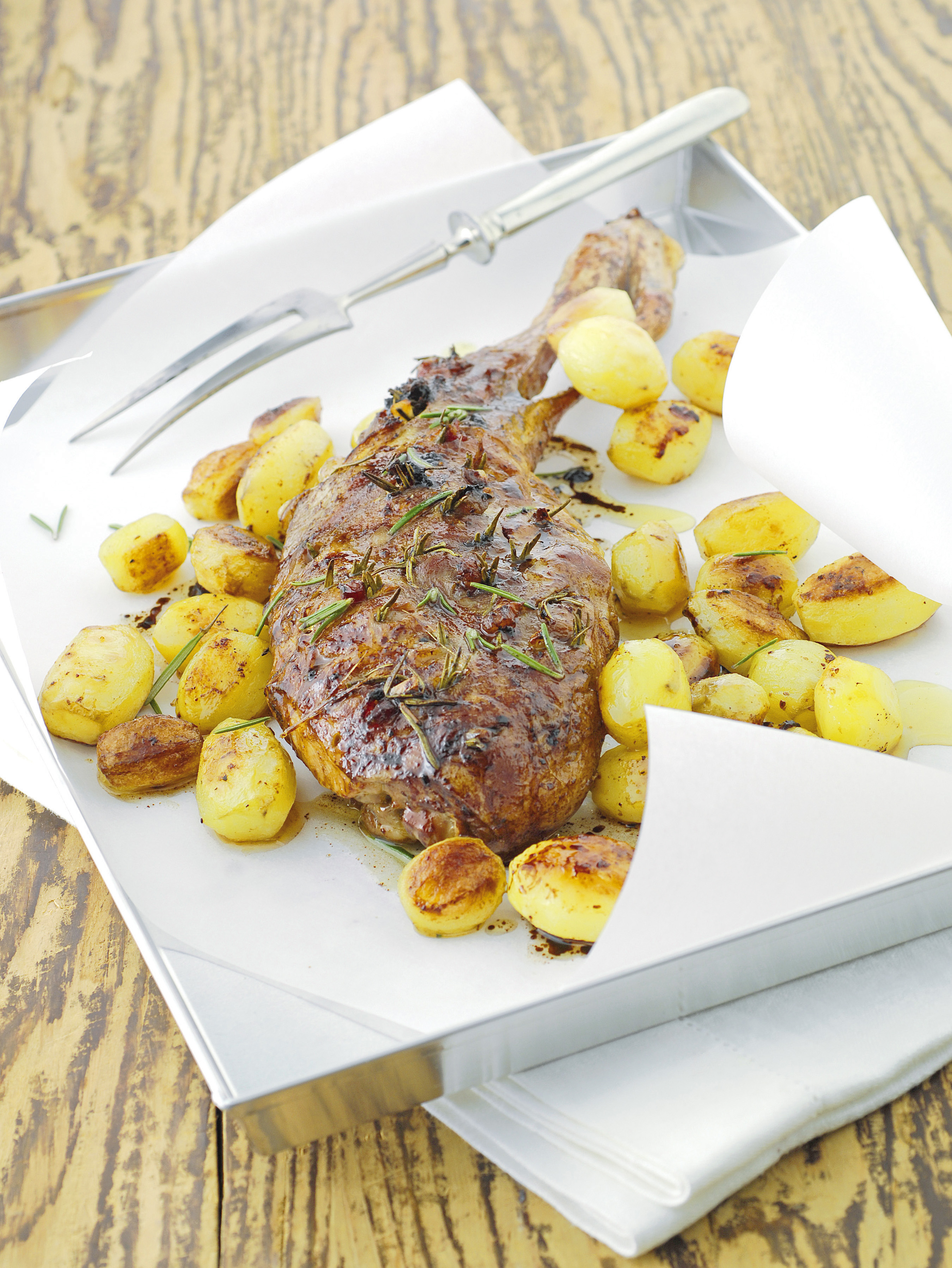 Ricetta Cosciotto Di Tacchino Al Forno Con Patate Donna Moderna