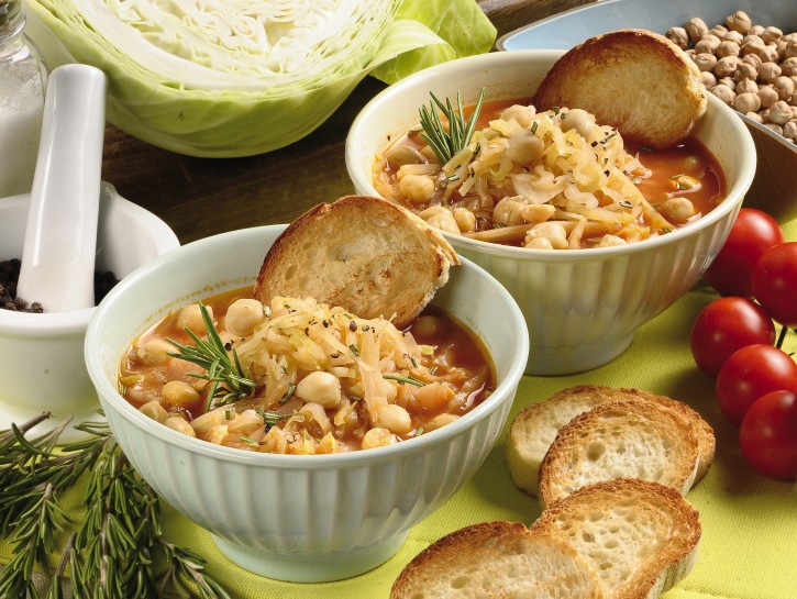 Zuppa di cavolo e ceci
