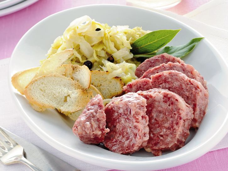 Cappello del prete con crauti in agrodolce