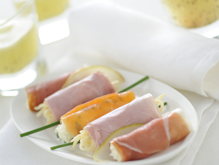 Rotolini di salumi e salmone