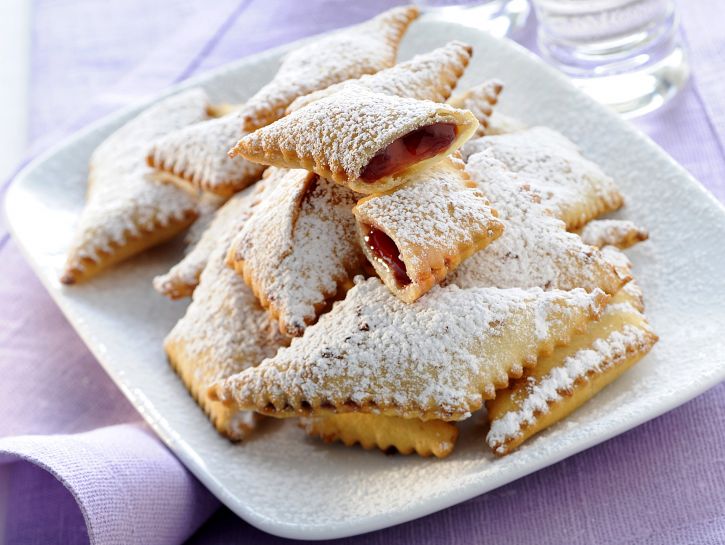 crostoli-alla-marmellata ricetta