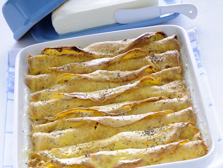 Crespelle farcite allo speck e ricotta (Trentino)