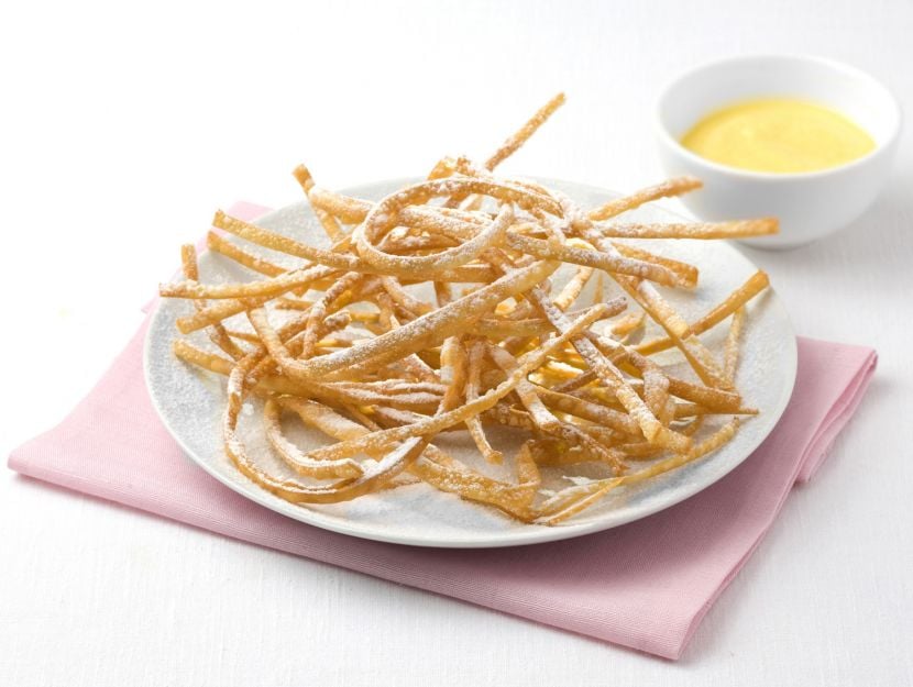 nastrini-alluovo-con-crema-alla-vaniglia