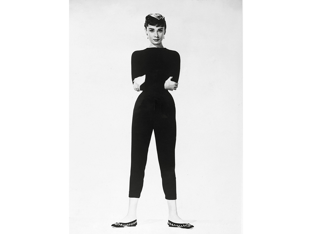 Audrey Hepburn: i capi e gli accessori per copiare il suo stile - Donna  Moderna