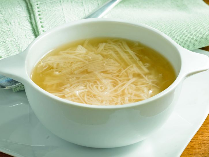 Filindeu in brodo di gallina