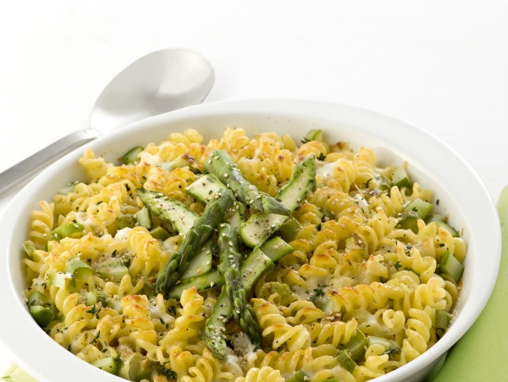 fusilli-con-asparagi-crescenza-e-semi-di-sesamo ricetta