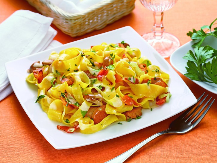 Ricetta Pappardelle con porcini e speck Donna Moderna