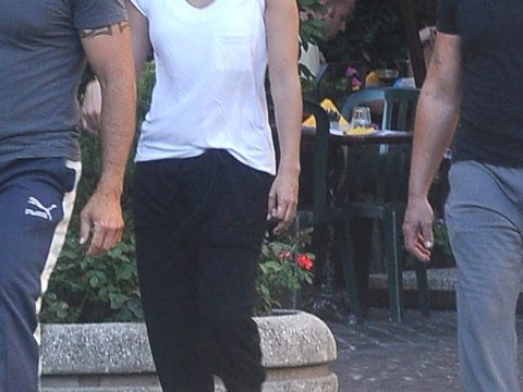 Jennifer Lopez, shopping a Roma
