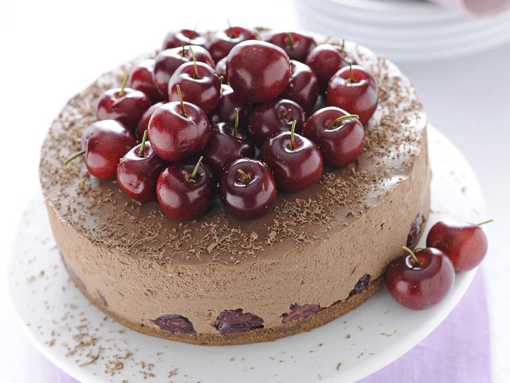 cheese-cake-di-ciliegie-al-cioccolato immagine