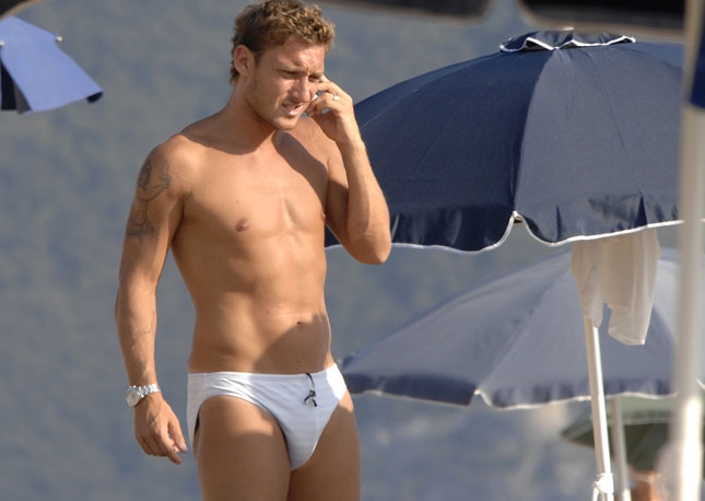 Totti e Ilary a Sabaudia