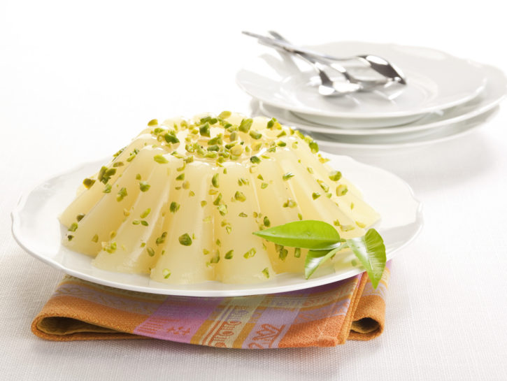 Gelo di limone con pistacchi
