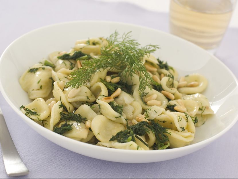 orecchiette-alle-acciughe-e-al-finocchietto preparazione