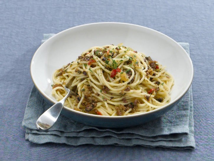 pasta-piccantina-con-le-briciole