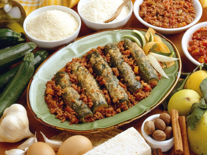 Zucchine con carne al ragù