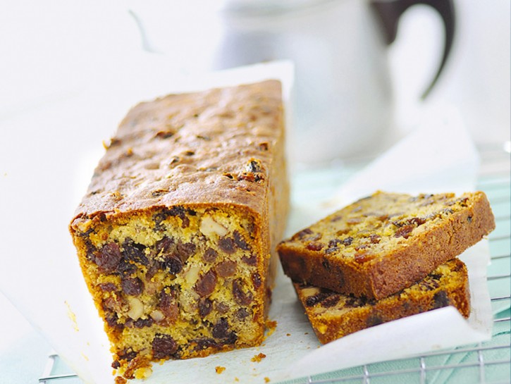 Cake di uvetta, noci e arancia (California)
