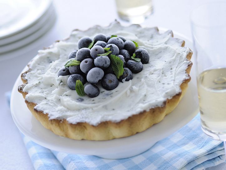 crostata-allo-yogurt-e-mirtilli immagine