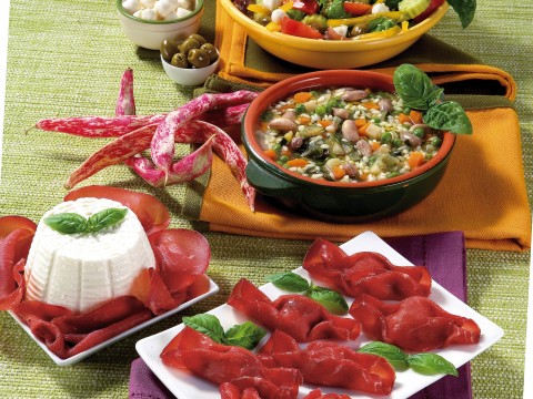 Minestrone estivo di legumi e verdure