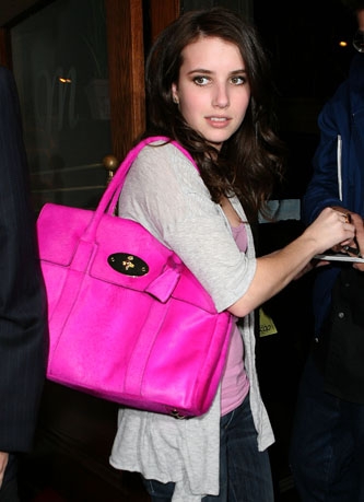 Nella borsa di Emma Roberts