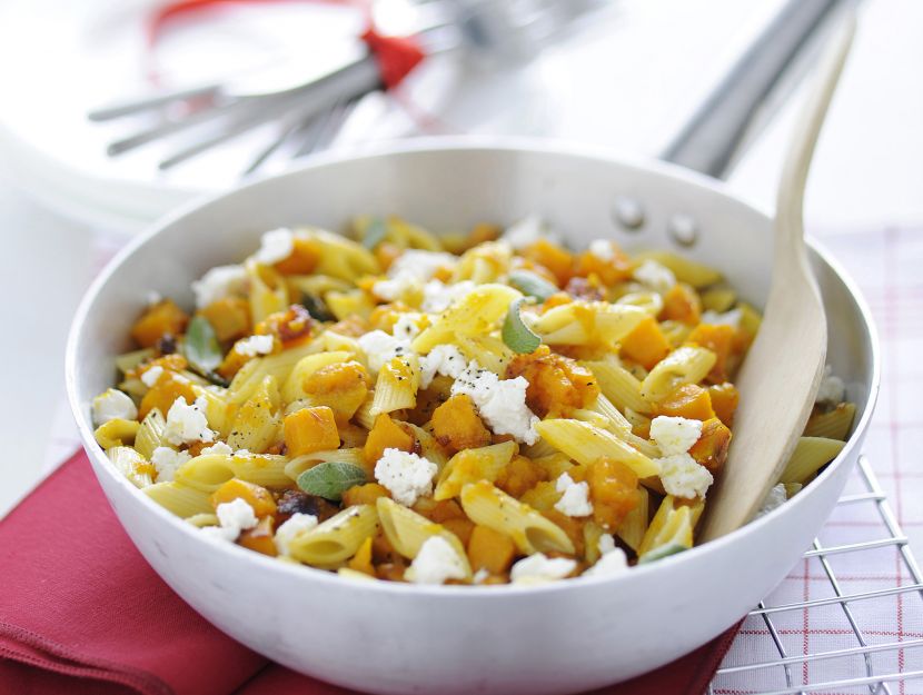 mezze-penne-con-zucca-e-ricotta preparazione