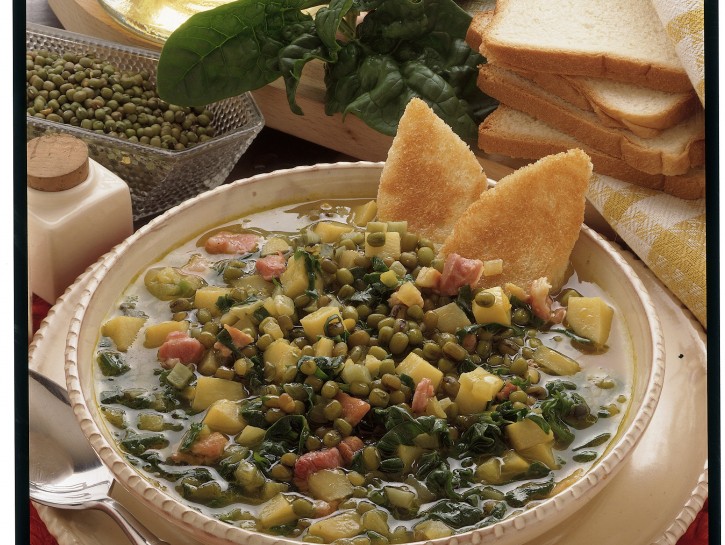 Zuppa con fagioli di soia