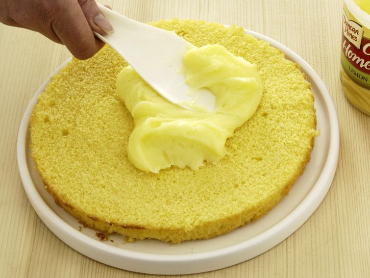 Ricetta Torta con la crema di limone - Donna Moderna
