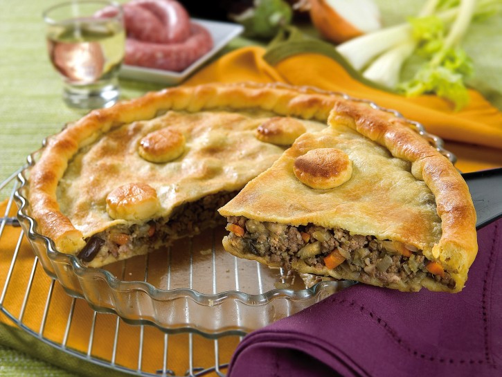 Torta al ragù