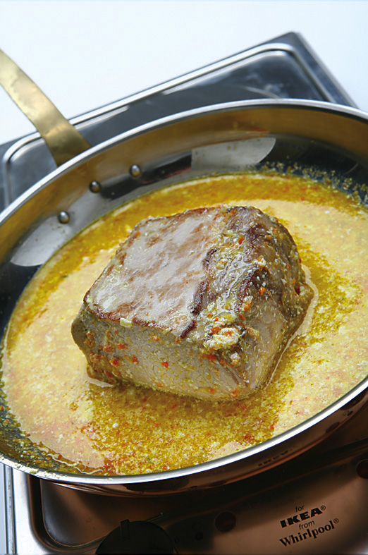 Ricetta Lonza al latte con erbe aromatiche - Donnamoderna