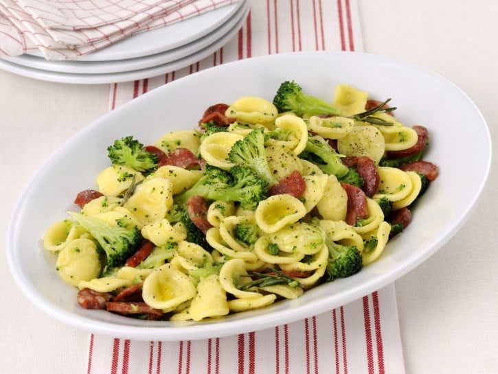orecchiette-con-salamino-piccante-e-broccoli ricetta