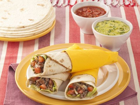 Tortillas arrotolate con carne