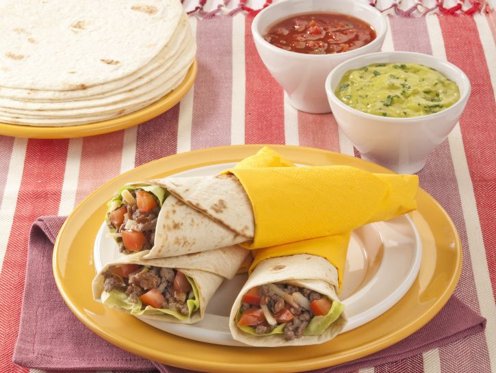 tortillas-arrotolate-con-carne