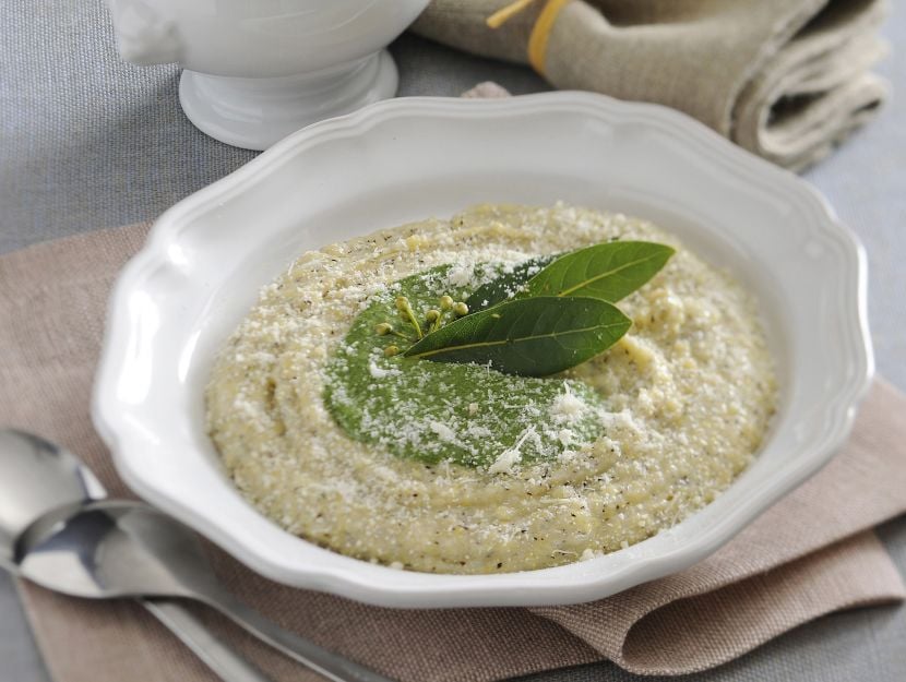 crema-di-polenta-taragna-con-salsa-di-bietole
