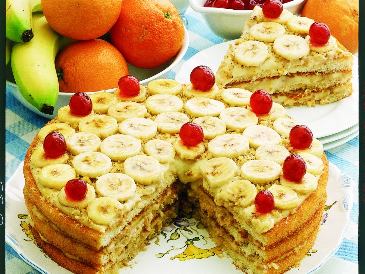 Torta con noci e banane
