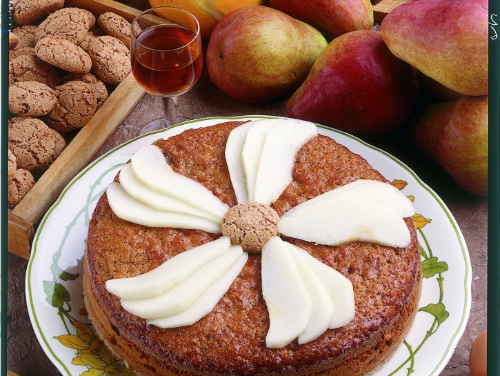 Torta di pere e amaretti