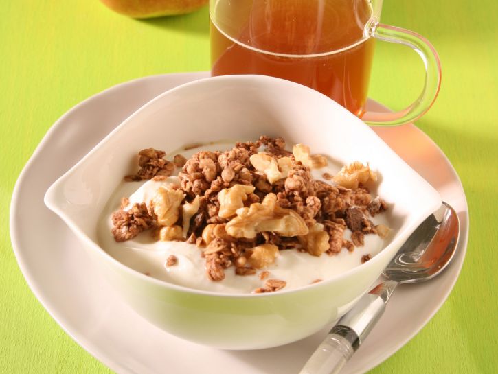 Yogurt con muesli e noci Donna Moderna