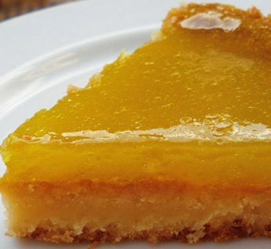 Crostata con crema di limone