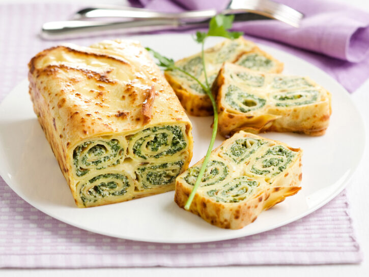 Terrina di crespelle alla borragine