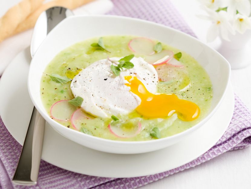 zuppetta-di-patate-e-zucchine-ai-ravanelli