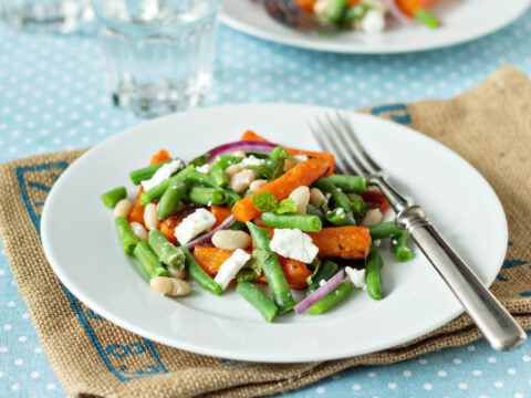 Insalata mista con legumi