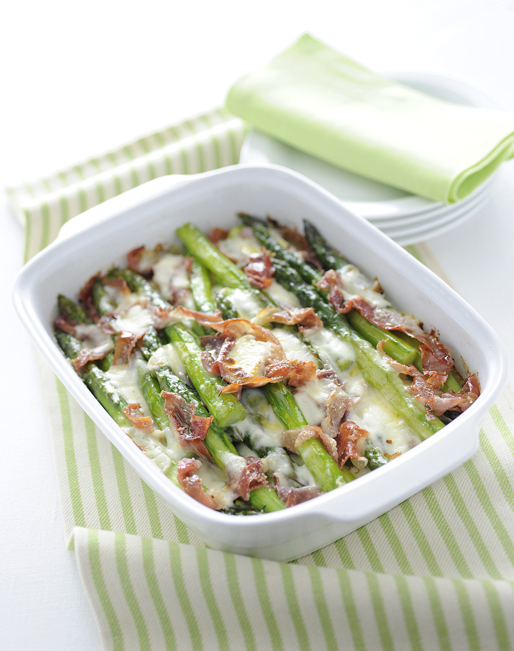 Ricetta Gratin di asparagi al prosciutto crudo Donna Moderna