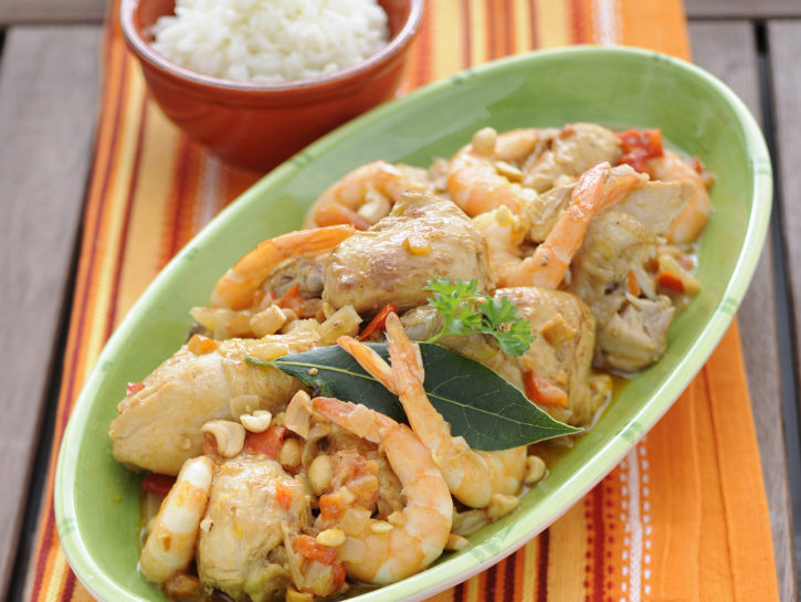 Pollo al cocco e gamberi