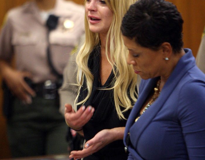 Lindsay Lohan è uscita dal rehab