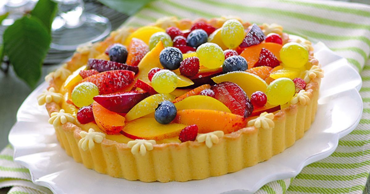 crostata di fragola con crema chantilly