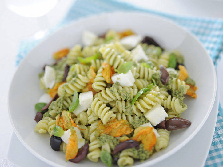 Fusilli ai fiori di zucca e mozzarella
