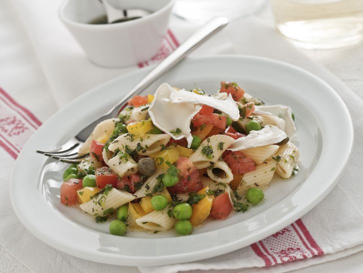 insalata-di-pasta-con-chevre preparazione