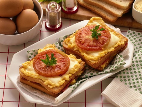 Toast all'uovo